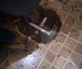 武平卫生间漏水维修公司为您分享下卫生间渗水如何处理及注意事项
