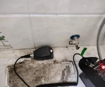 武平屋顶漏水维修公司分享下卫生间漏水的危害及解决方法